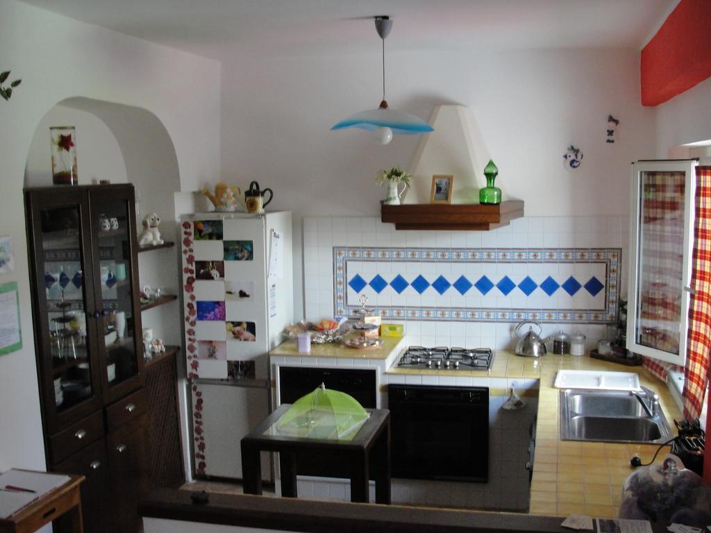Il Poggio Degli Ulivi Apartment Trevignano Romano Luaran gambar