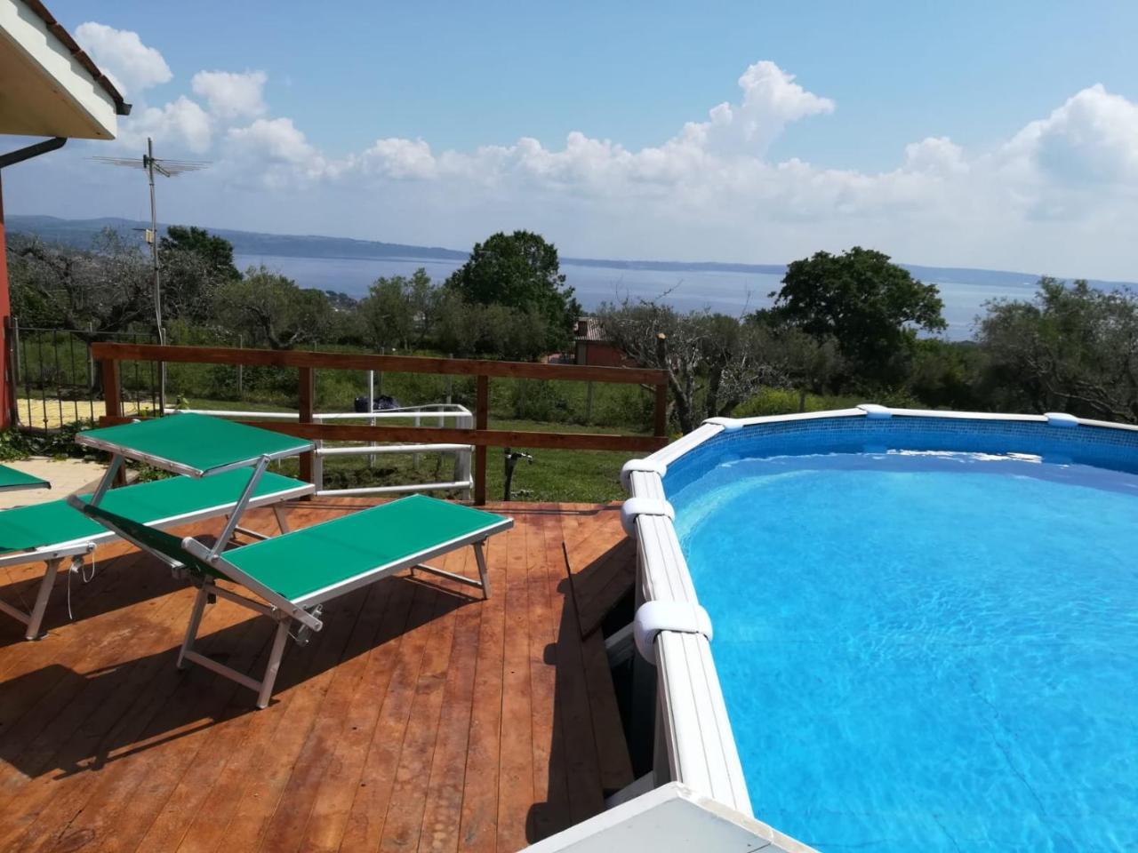 Il Poggio Degli Ulivi Apartment Trevignano Romano Luaran gambar