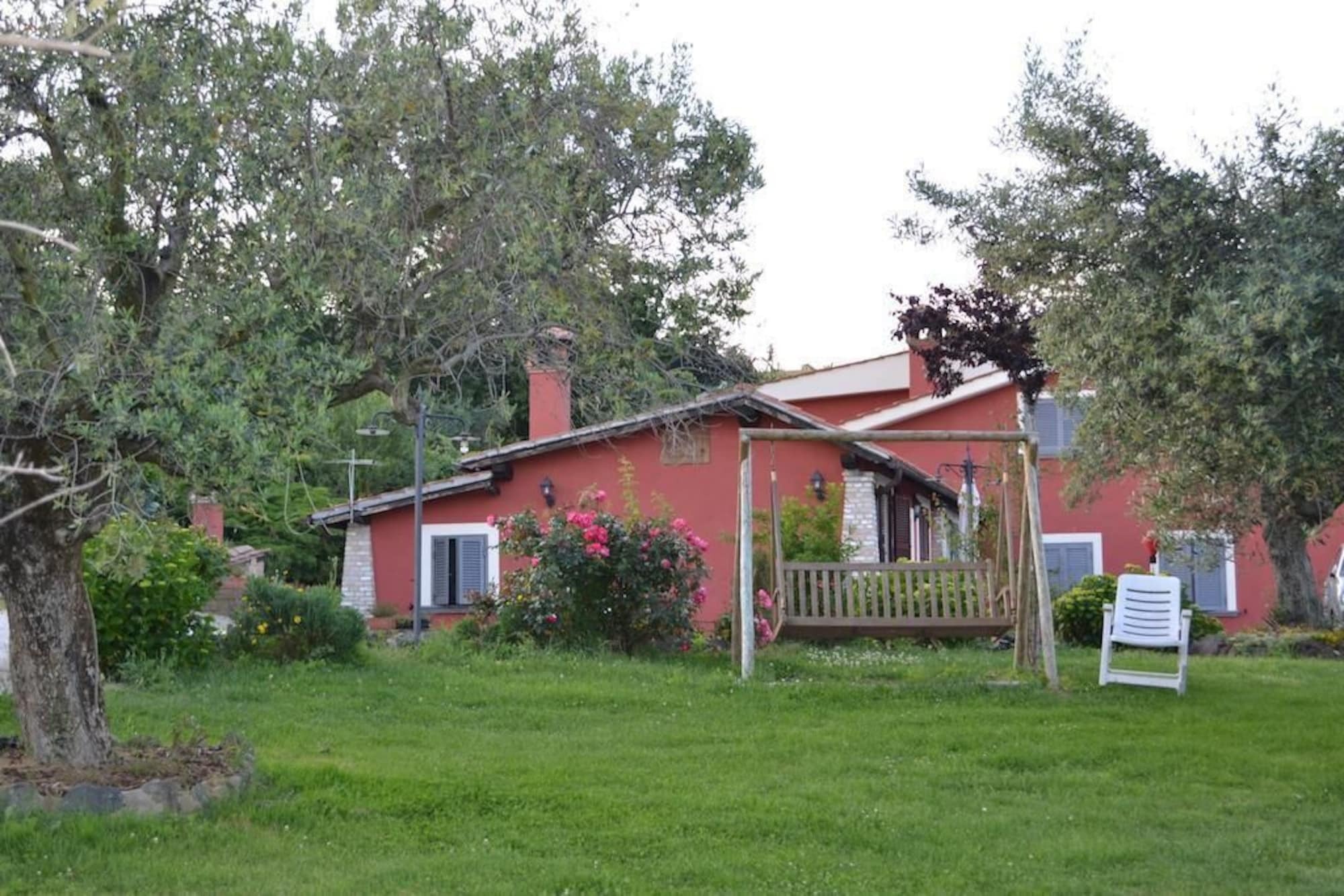Il Poggio Degli Ulivi Apartment Trevignano Romano Luaran gambar
