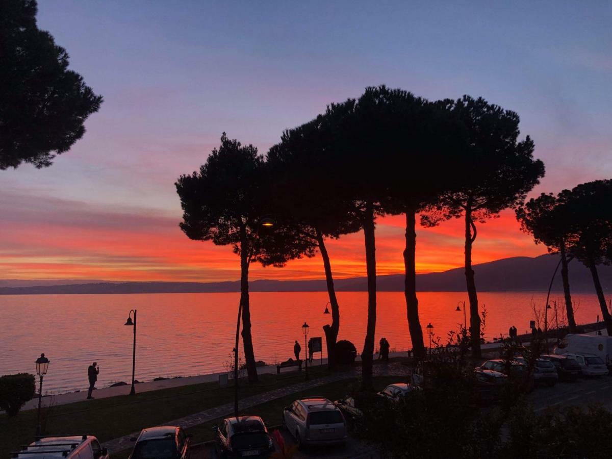 Il Poggio Degli Ulivi Apartment Trevignano Romano Luaran gambar